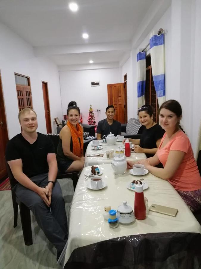 Lavendra Guset House Hotel Nallathanniya Екстериор снимка