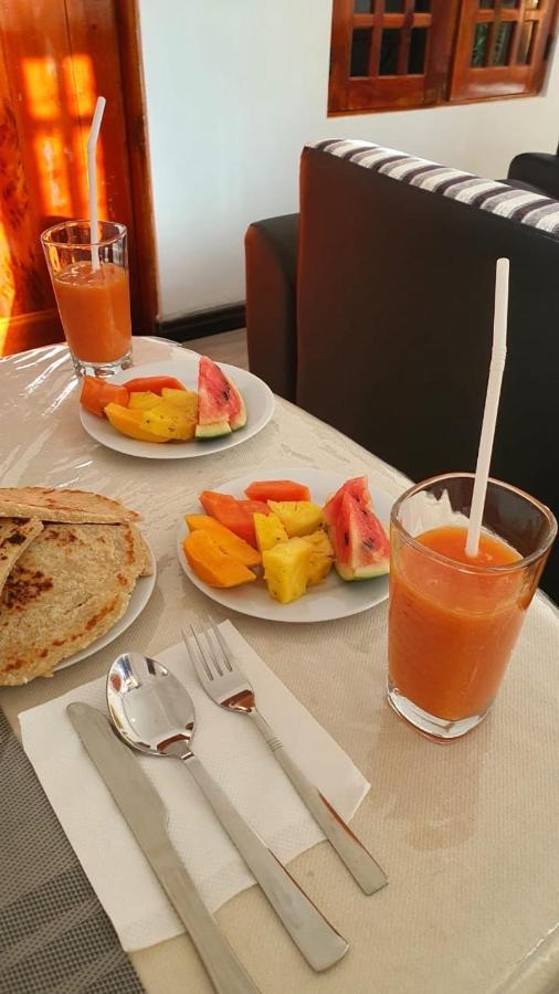 Lavendra Guset House Hotel Nallathanniya Екстериор снимка